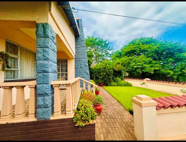 3 BEDROOM HOUSE FOR SALE IN MOBENI HEIGHTS